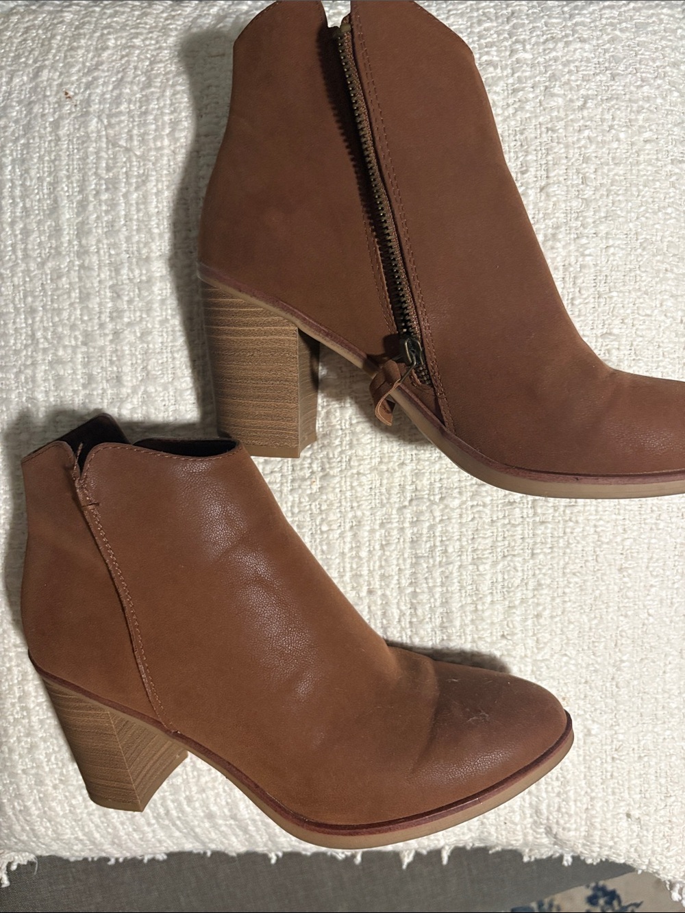MIA Women's Chestnut Pointed Toe Ankle Boots - Picture 3 of 4